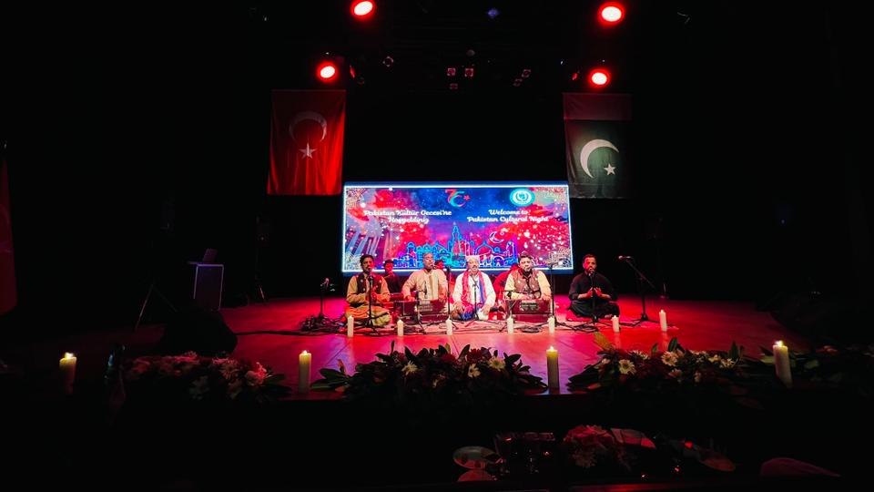 The event ended after Pakistani Qawwali singers took the stage to sing traditional songs in their native dress.