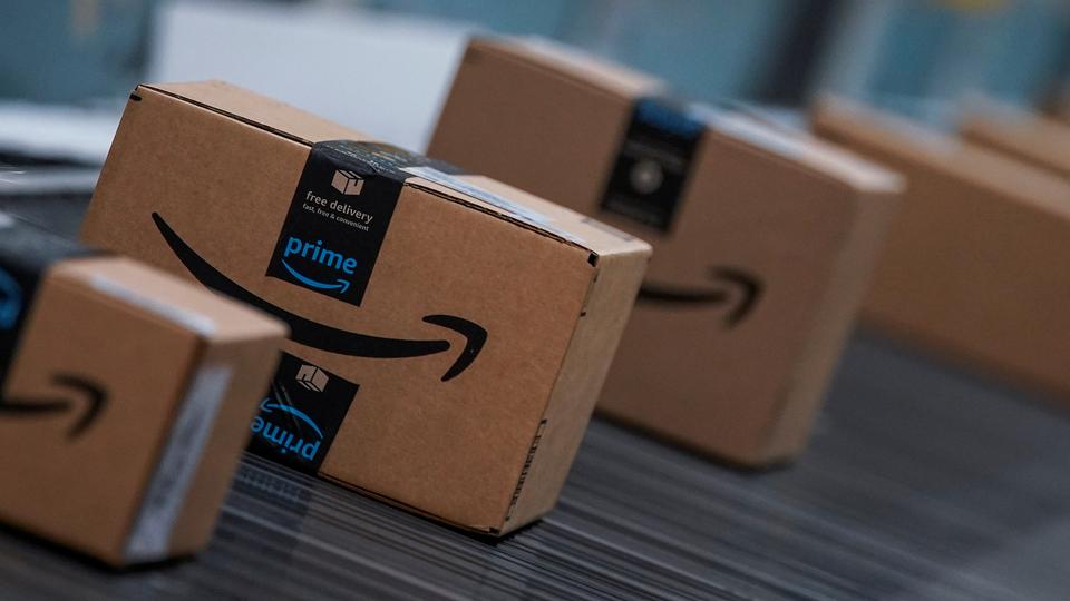 The latest slashing focuses on Amazon's highly-profitable cloud and advertising divisions, once seen as untouchable until economic concerns led business customers to scrutinise their spending.