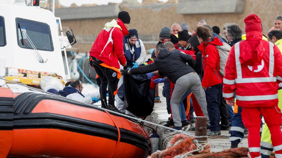 The coast guard said it had stopped about 80 boats heading for Italy in the past four days and detained more than 3,000  irregular migrants, mostly from sub-Saharan African countries.