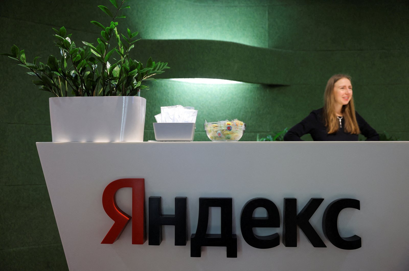 The logo of Russian technology giant Yandex is on display at the company's headquarters in Moscow, Russia, Dec. 9, 2022. (Reuters Photo)