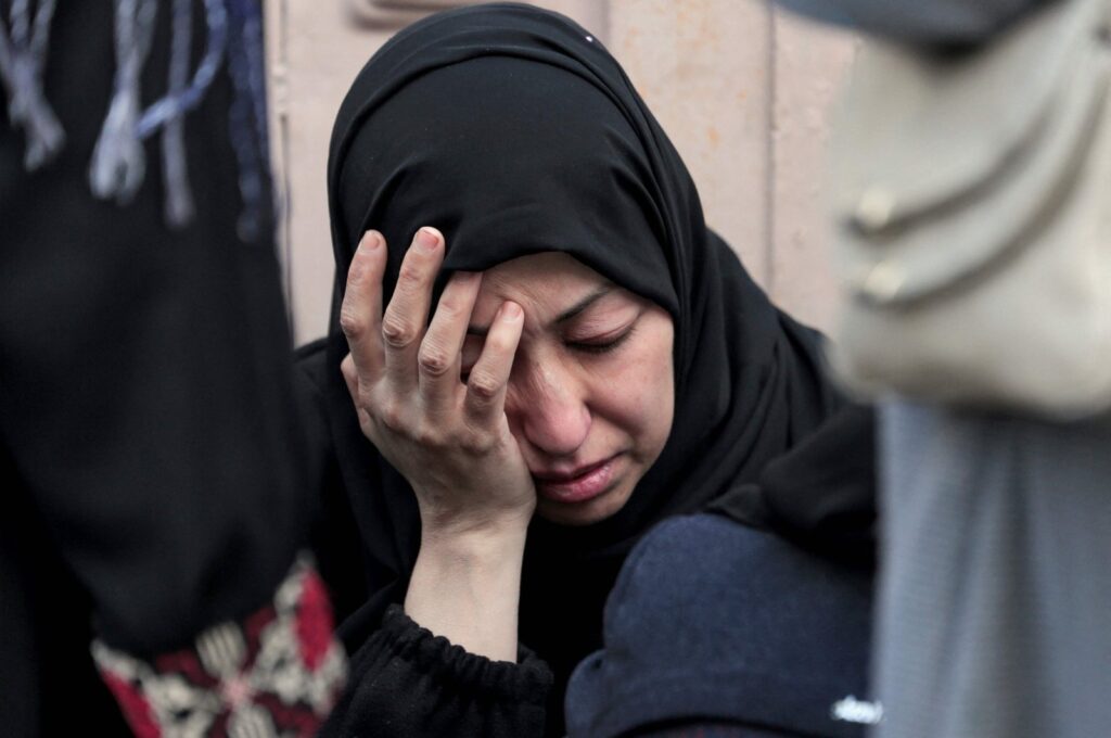 A Palestinian woman mourns at Al-Aqsa Hospital in Deir el-Balah as people mourn the death of loved ones killed by Israeli bombardment, Gaza Strip, Palestine, March 6, 2024. (AFP Photo)