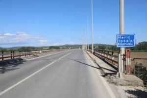 A view of the bridge over the Maritsa (Meriç) River connecting Türkiye and Greece, April 28, 2024. (AA Photo)