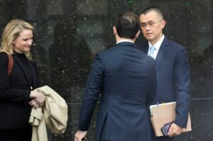 Former Binance CEO Changpeng "CZ" Zhao (R) arrives at federal court in Seattle, Washington, U.S., April 30, 2024. (AFP Photo)