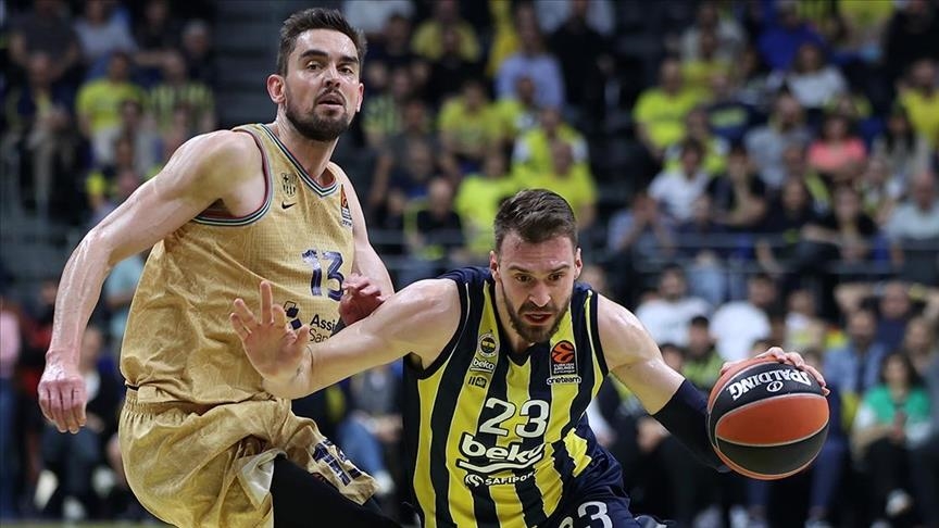 Fenerbahce Beko beat Barcelona, Anadolu Efes defeated by Maccabi in EuroLeague