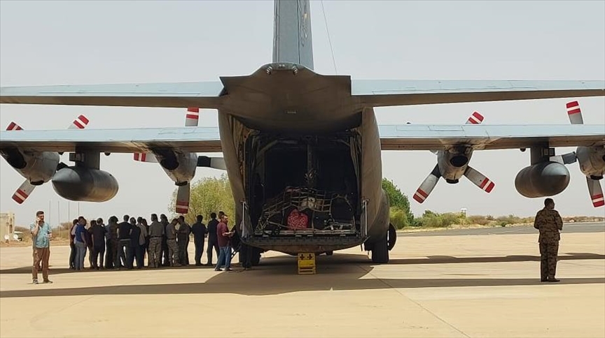 Turkish evacuation planes left Sudan safely: Türkiye